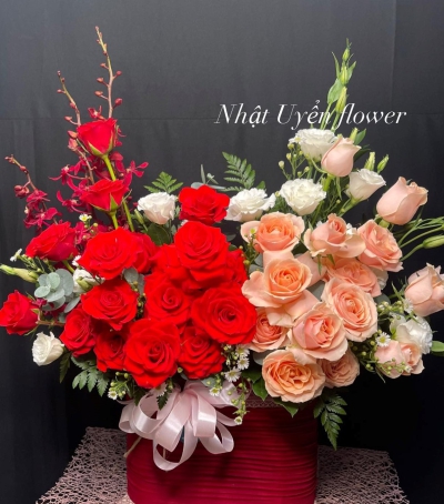 Giỏ Hoa Hồng - Hoa Tươi Chúc Mừng HCM-8210
