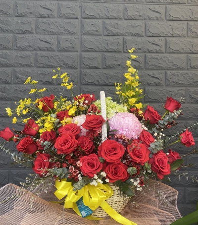 Giỏ Hoa Hồng Chúc Mừng HCM-0003