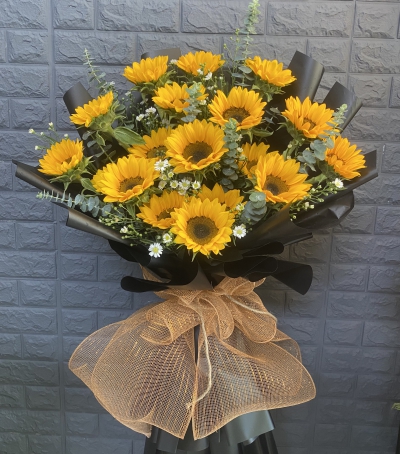 Bó Hoa Hướng Dương Chúc Mừng HCM-0007