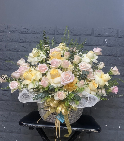 Giỏ Hoa Hồng Chúc Mừng HCM-0006