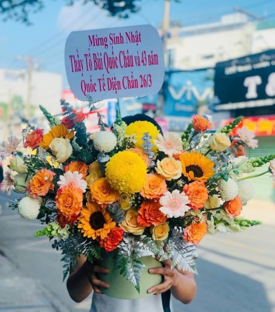 Giỏ Hoa Tươi - Hoa Chúc Mừng Sinh Nhật HSN-0101