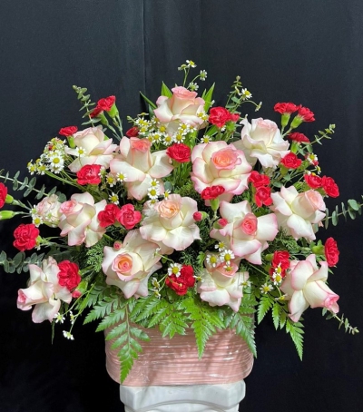 Giỏ Hoa Hồng - Hoa Tươi Chúc Mừng HCM-2210