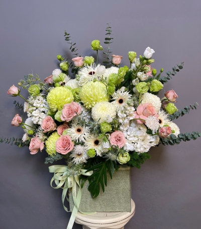 Giỏ Hoa Tươi Chúc Mừng NU-S2