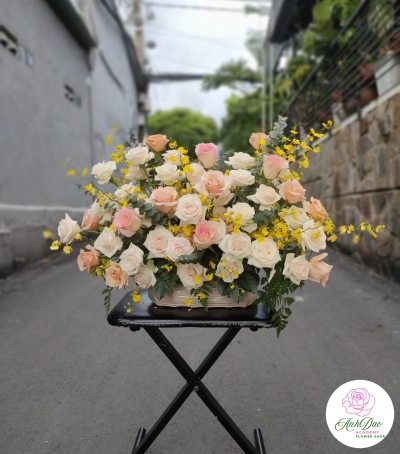 Giỏ Hoa Hồng Chúc Mừng HCM-0011