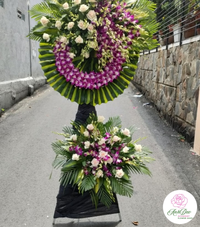 Hoa Tươi Chia Buồn -  Kệ Hoa Đẹp HCB-0003 