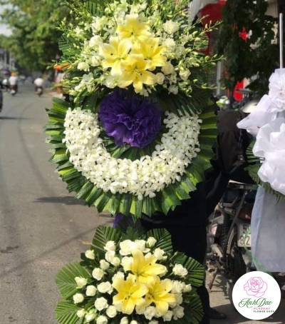 Hoa Tươi Chia Buồn - Kệ Hoa Đẹp HCB-1240