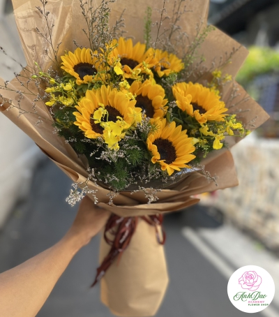 Bó Hoa Hướng Dương Chúc Mừng Tốt Nghiệp HHH-0001