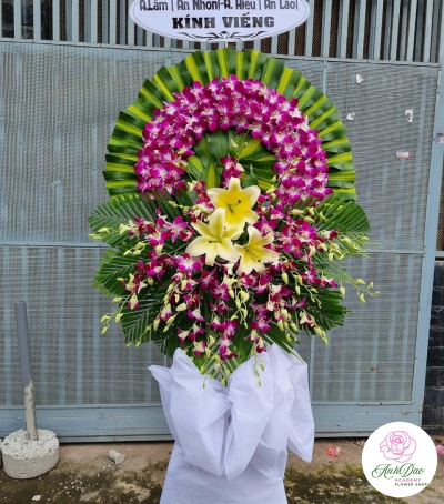 Hoa Tươi Chia Buồn - Kệ Hoa Đẹp HCB-0009