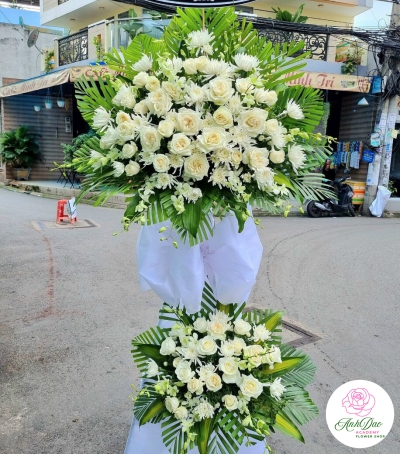 Hoa Tươi Chia Buồn - Kệ Hoa Đẹp HCB-0022