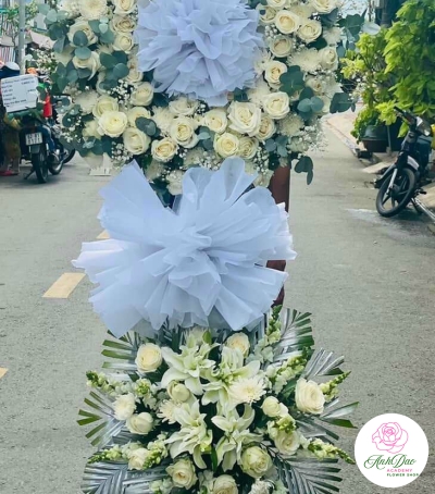 Hoa Tươi Chia Buồn - Kệ Hoa Đẹp HCB-0008