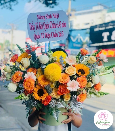 Giỏ Hoa Tươi - Hoa Chúc Mừng Sinh Nhật HSN-0101