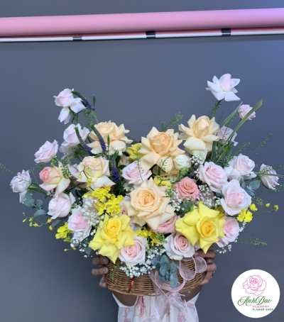Giỏ Hoa Tươi Chúc Mừng - 01