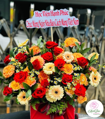 Giỏ Hoa Tươi Chúc Mừng - 05