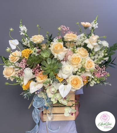Giỏ Hoa Tươi Chúc Mừng  - 012