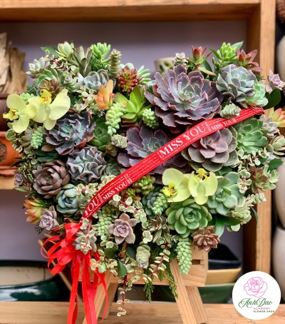 Giỏ Sen Đá Tươi Chúc Mừng 72