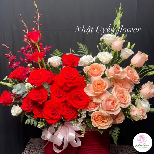 Giỏ Hoa Hồng - Hoa Tươi Chúc Mừng HCM-8210