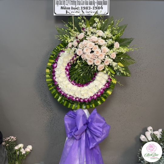 Kệ Hoa Tươi Chia Buồn - 01