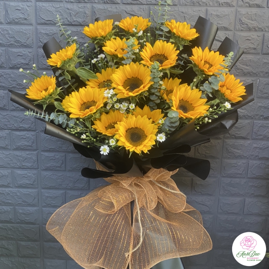 Bó Hoa Hướng Dương Chúc Mừng HCM-0007