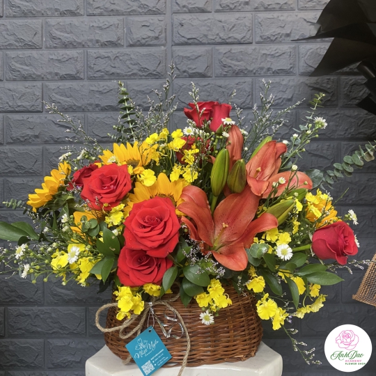 Giỏ Hoa Chúc Mừng HCM-0008
