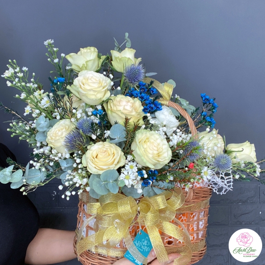 Giỏ Hoa Hồng Chúc Mừng HCM-0005