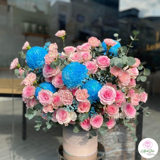 Giỏ Hoa Tươi Chúc Mừng - Hoa Xinh HCM-0022