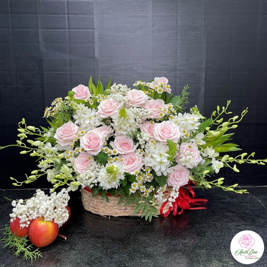 Giỏ Hoa Hồng Chúc Mừng HCM-0202