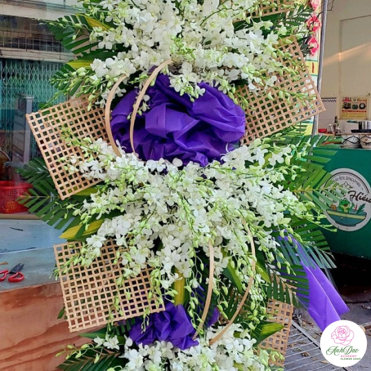 Hoa Tươi Chia Buồn - Kệ Hoa Đẹp HCB-0006