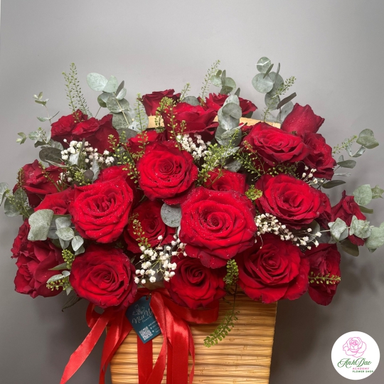 Giỏ Hoa Hồng Chúc Mừng HCM-0010