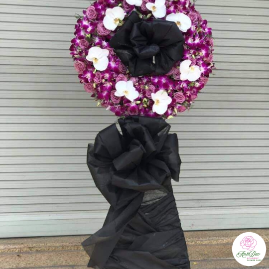 Hoa Tươi Chia Buồn - Kệ Hoa Đẹp HCB-0110