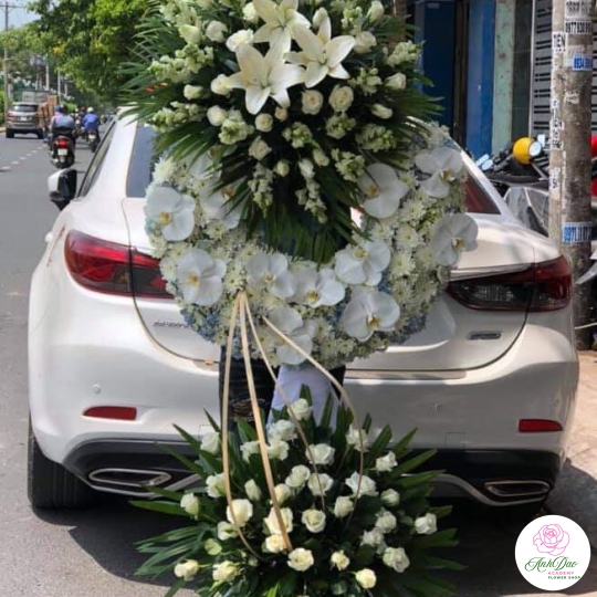 Hoa Tươi Chia Buồn - Kệ Hoa Đẹp HCB-1115