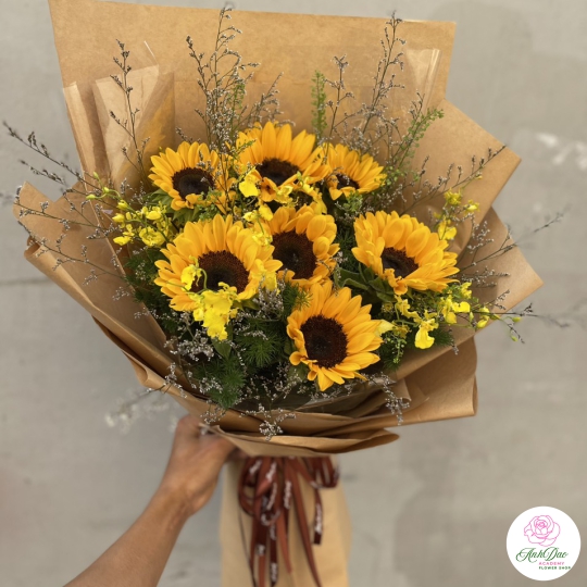 Bó Hoa Hướng Dương Chúc Mừng Tốt Nghiệp HHH-0001