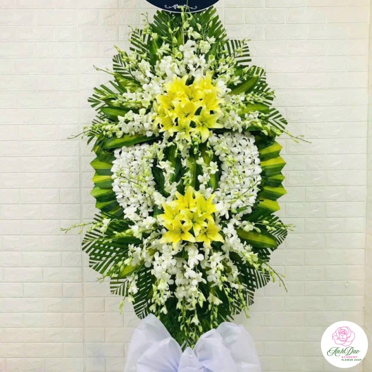 Hoa Tươi Chia Buồn - Kệ Hoa Đẹp HCB-0010