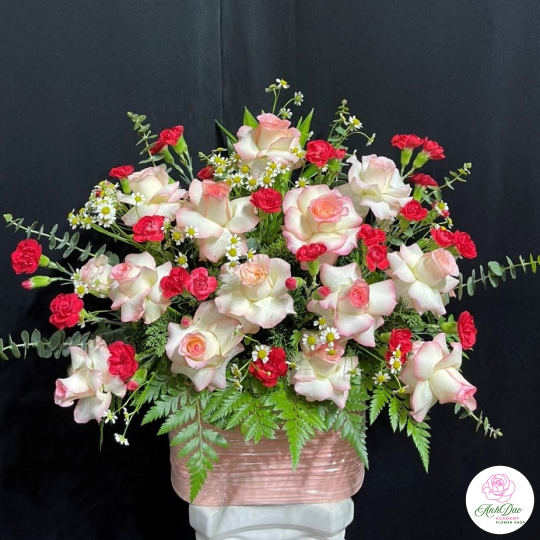 Giỏ Hoa Hồng - Hoa Tươi Chúc Mừng HCM-2210